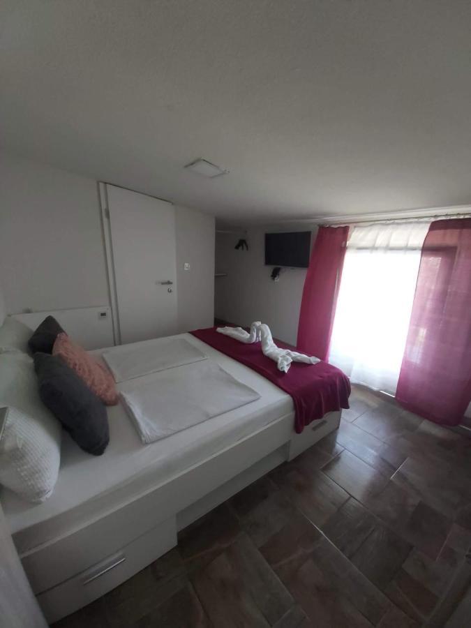 Rooms Panda Maribor Bilik gambar